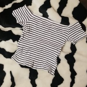 H&M Off The Shoulder Textured Crop Top